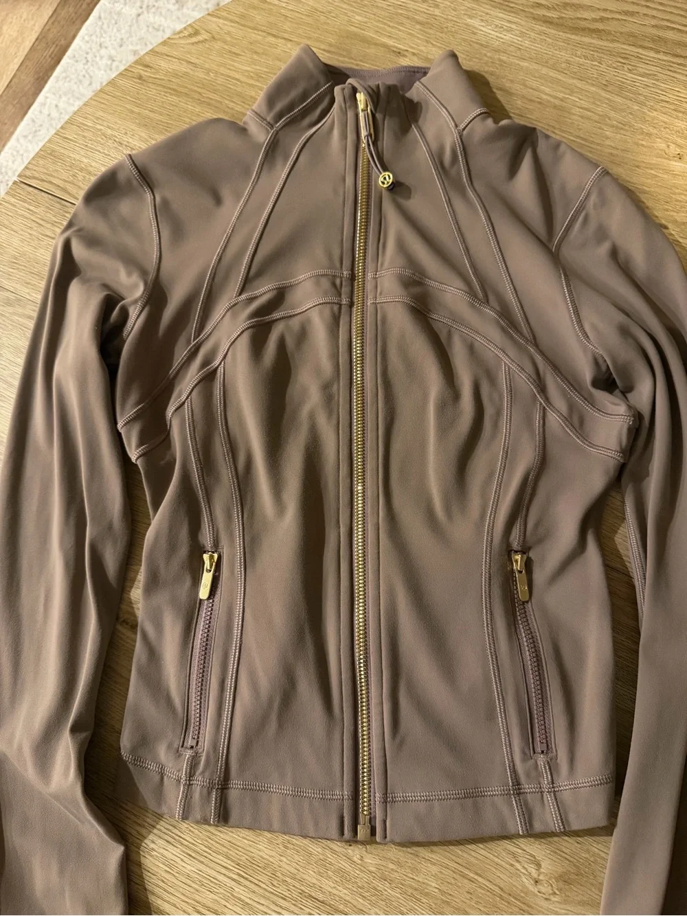 lululemon athletica Taupe Fitted Zip define Jacket *CROPPED - Picture 3 of 6